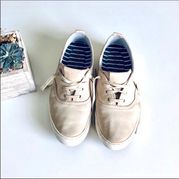 Cole Haan GrandPro Women's 8 Leather Comfortable Sneaker Cream - Picture 2 of 8